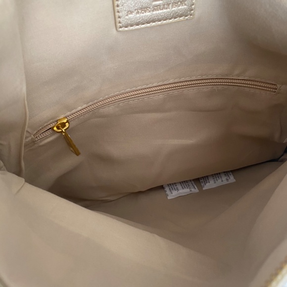 NWT FAWN DESIGN Jillian Harris Gold Foldover Clutch purse The Jilly Box - Picture 5 of 5